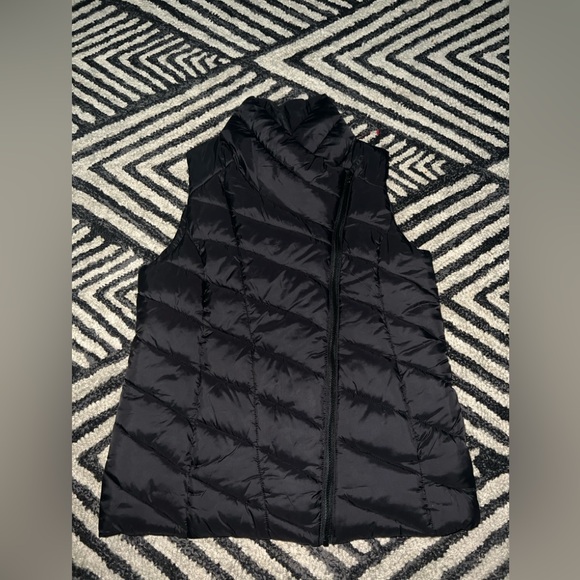 Nicole Miller Black Quilted Vest - Picture 3 of 5